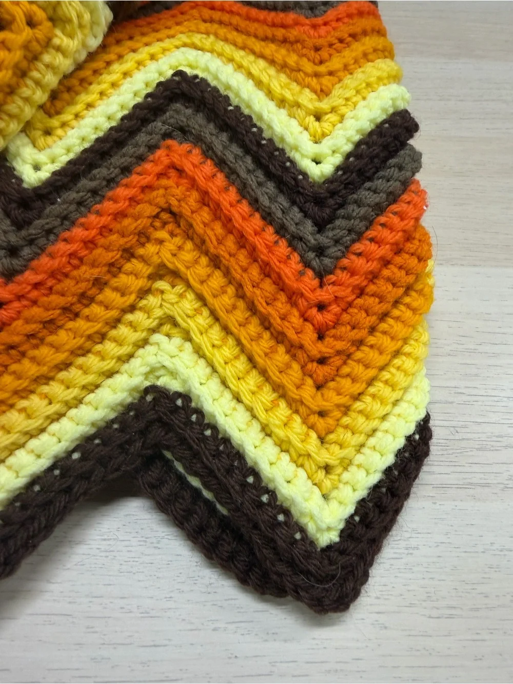 Vintage Handmade Zigzag Chevron afghan blanket autumn fall colors orange76x50